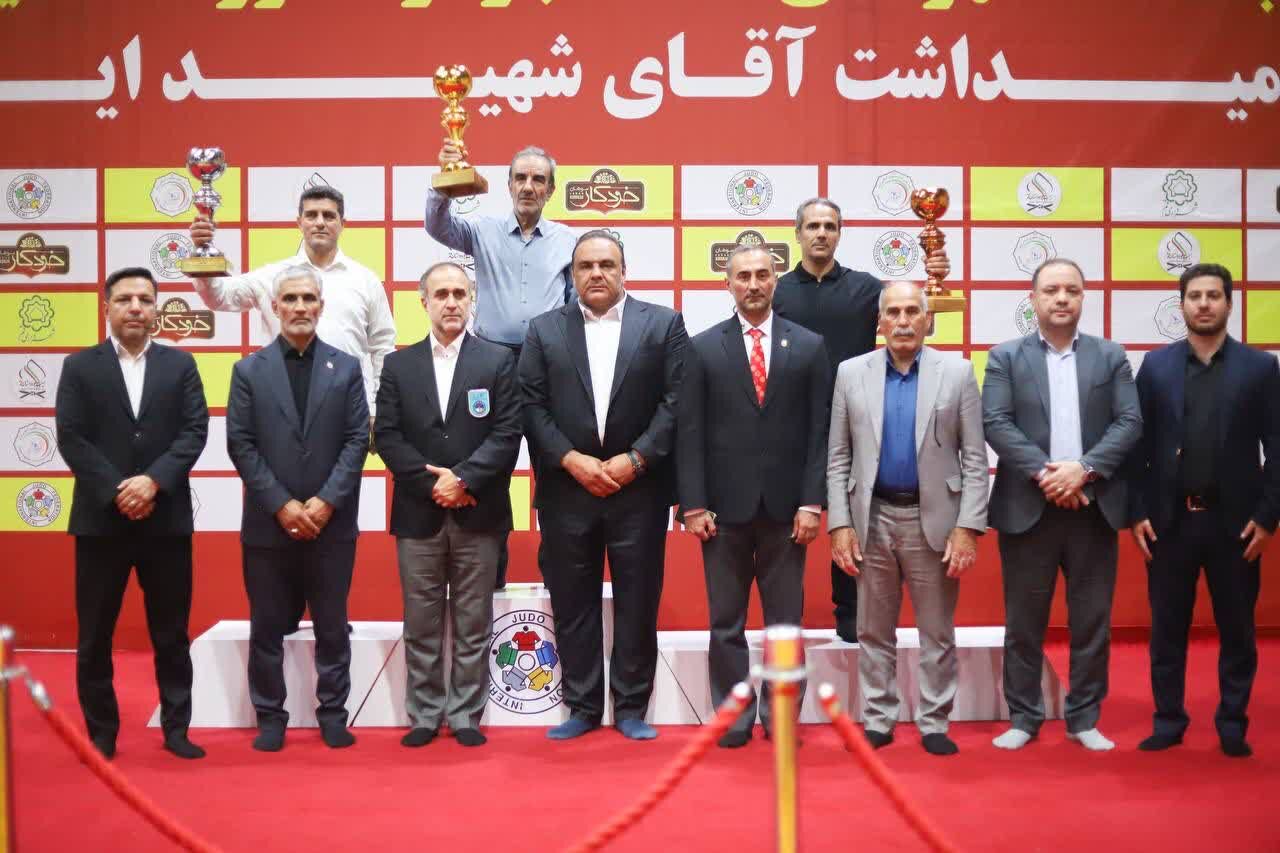 قهرمانان کاتای جودوی کشور در قم معرفی شدند قهرمانان کاتای جودوی کشور در قم معرفی شدند